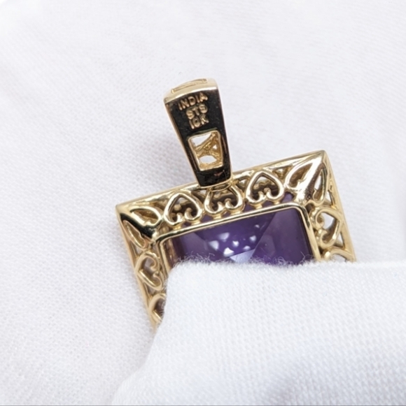 10kt Solid Yellow Gold Amethyst Emerald Cut Vintage Pendant With Heart Detail - Picture 7 of 9